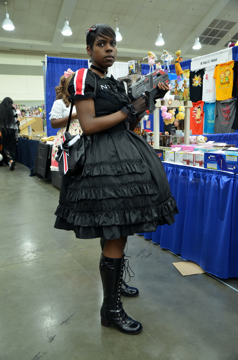 Illustration for article titled Your Commander Shepard Isn't As Fabulous As This Lolita Shepard